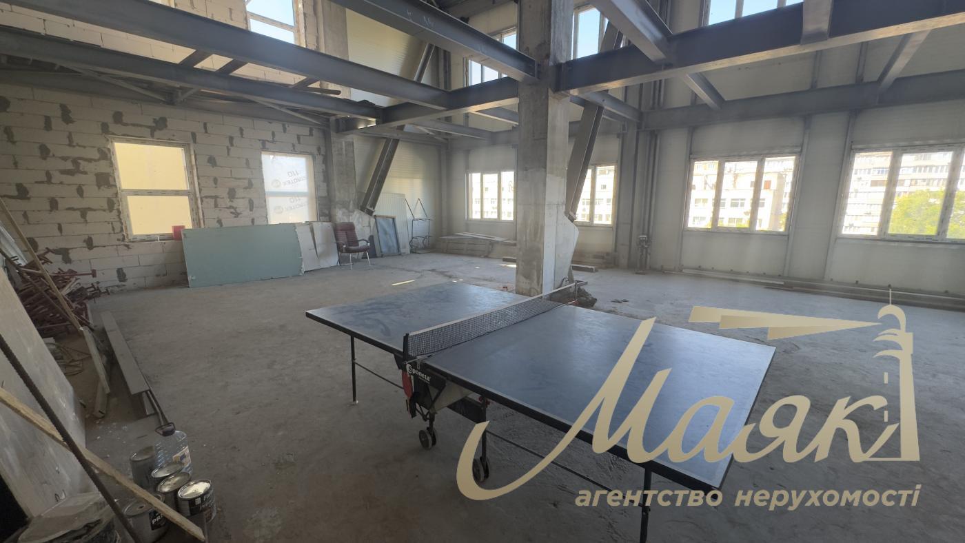Office for rent 560 m2 on Grigory Kochura str., Solomensky district.