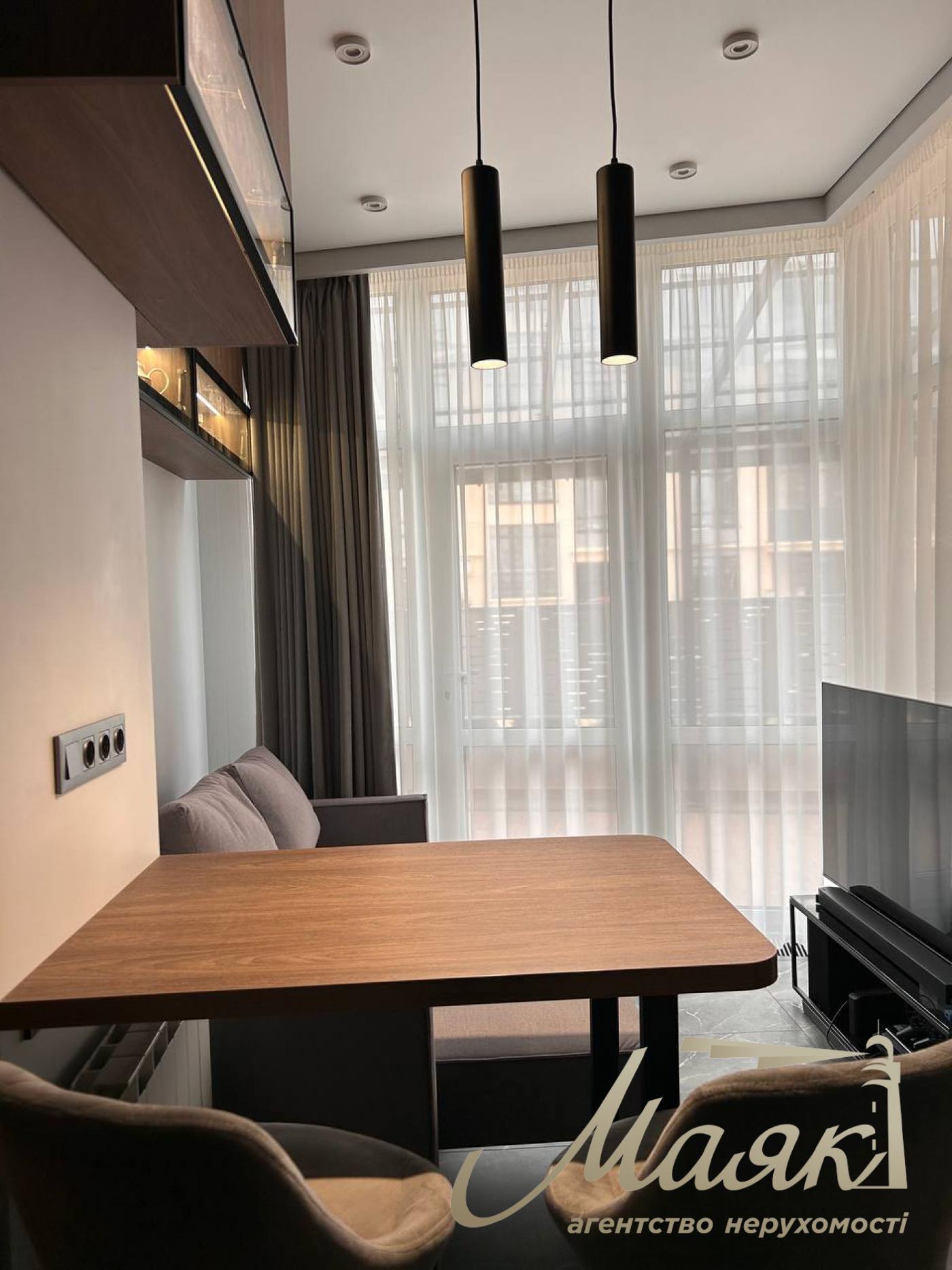 For sale 3-bedroom apartment with terrace in LCD "Italian Quarter" Obolonsky district