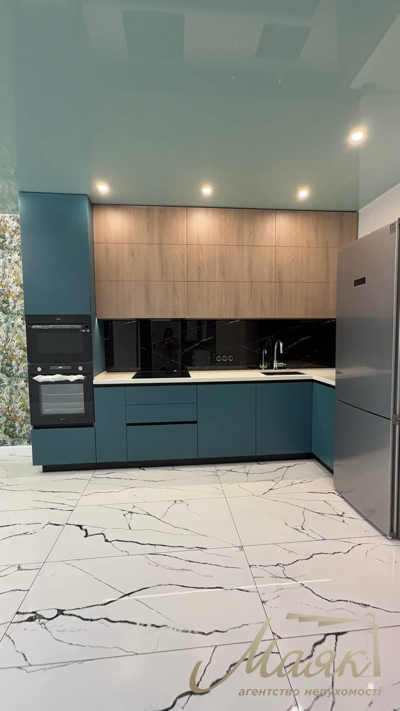 Sale of a 2k apartment in the Respublika residential complex with renovation