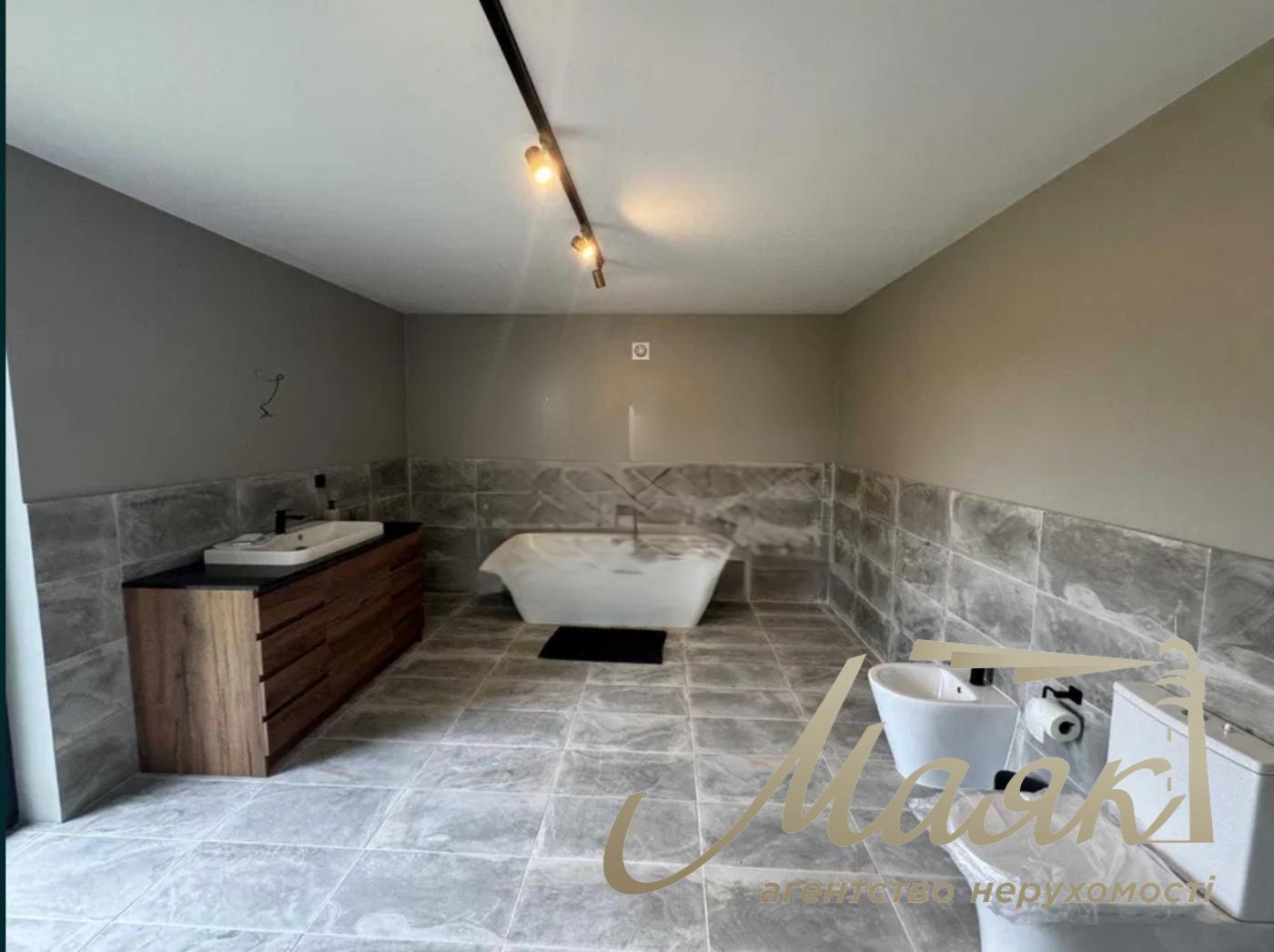 Продается дом 260 м², 10 соток в Голосеевском районе, Конча-Заспа, хутор Мрыги.