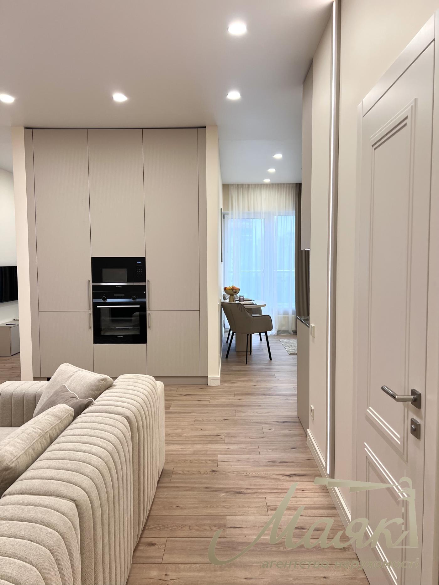 Продажа 2-комнатной квартиры 65м2,ЖК «Владимирский», ул. Антоновича, 109