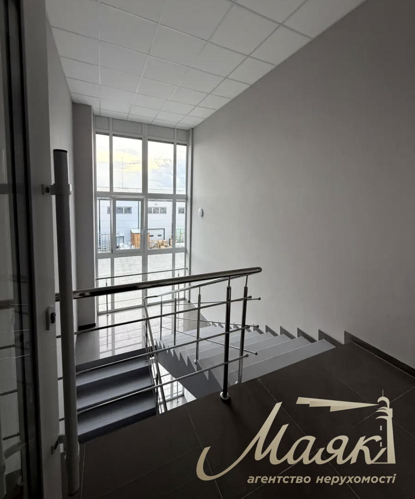 Оренда нового складського приміщення (1296 м²) у Борисполі