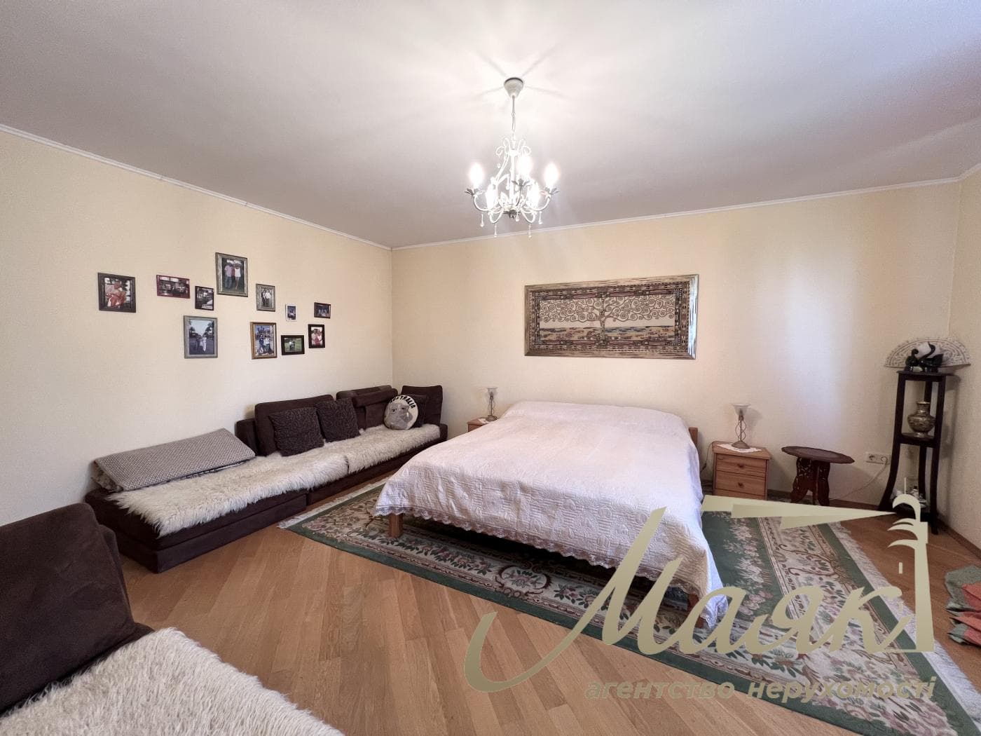 Продаж 3-х поверхового будинку 380м2, Крушинка