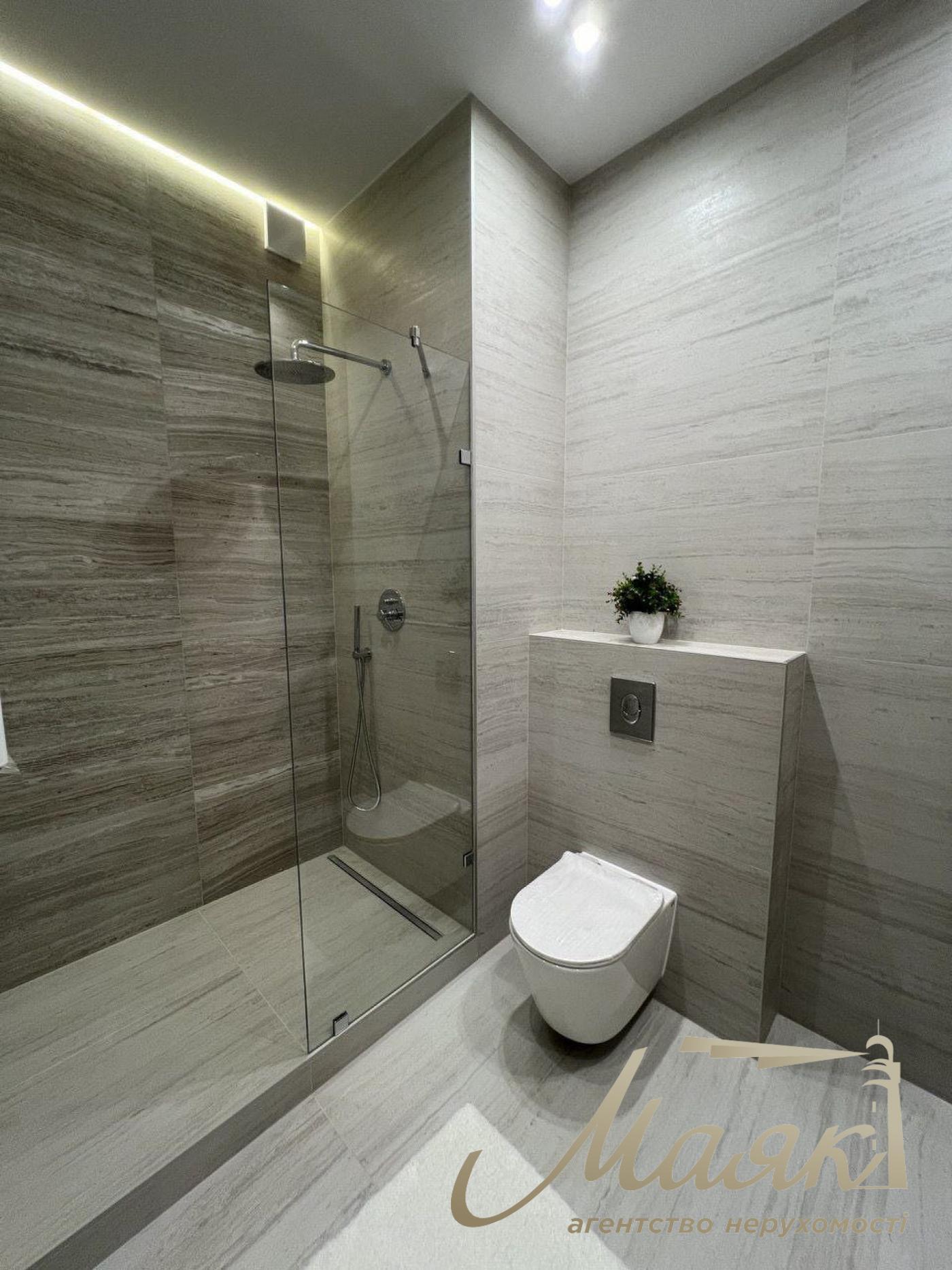 Продаж квартири 90 м2 у ЖК Бульвар фонтанів