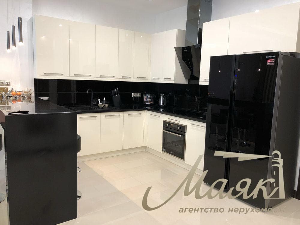Продаж 3-кімнатної квартири, 103 м², ЖК «Рівер Стоун», вул. Трускавецька, 2-А