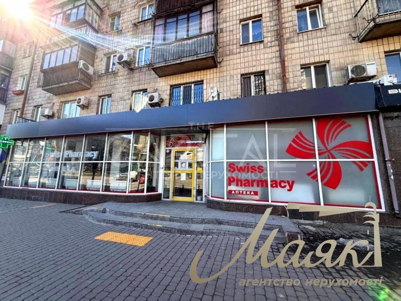 Оренда фасадного приміщення на вул. Антоновича, ст. м. Либідська, Центр