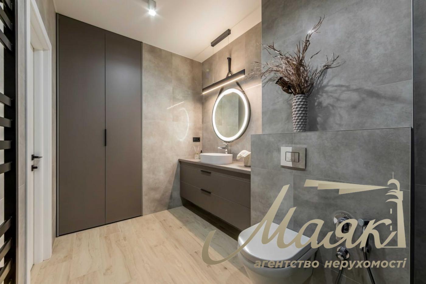 Продаж 2к квартири 84м2 у ЖК "Новопечерська Вежа".