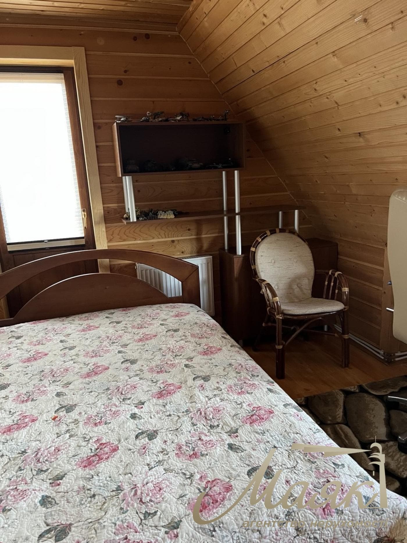 Продаж будинку на воді площею 200 м², 7 соток, Рів'єра-Золоче, Бориспільський район