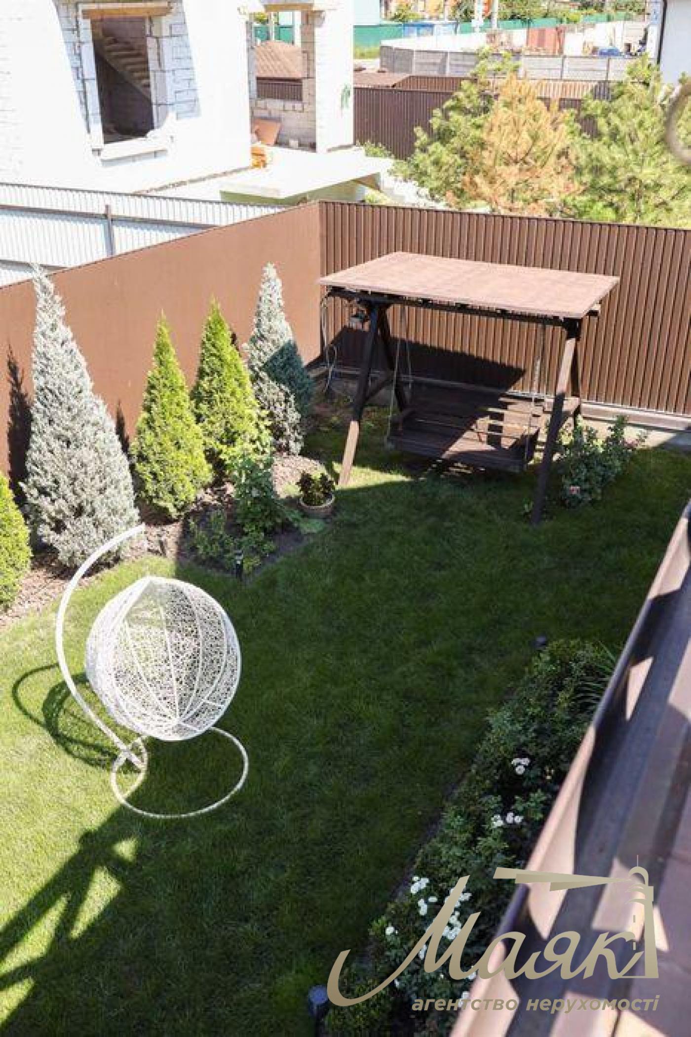 Продаж 3 пов. будинку 220 кв.м. Осокорки. Дарниця. Поруч із метро.