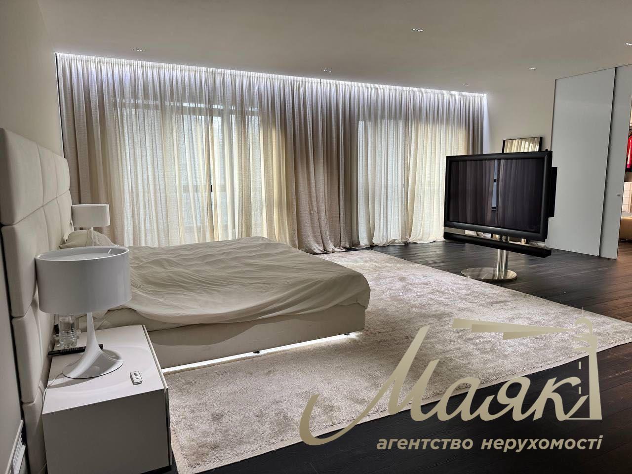 Продаж пентхауса 262 м2 у престижному ЖК Новопечерские Липки, ул. Драгомирова/Верхогляда, Печерский район, Киев