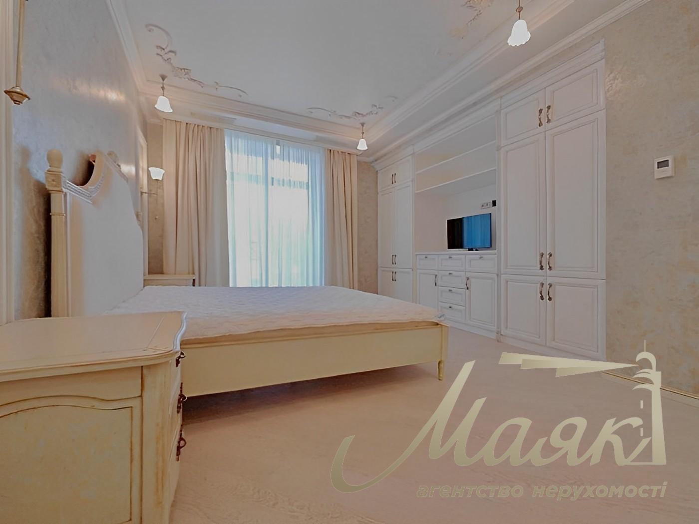 Rent of a 4-room apartment in an elite gated complex Lipskaya Bashnya, Pechersky district.