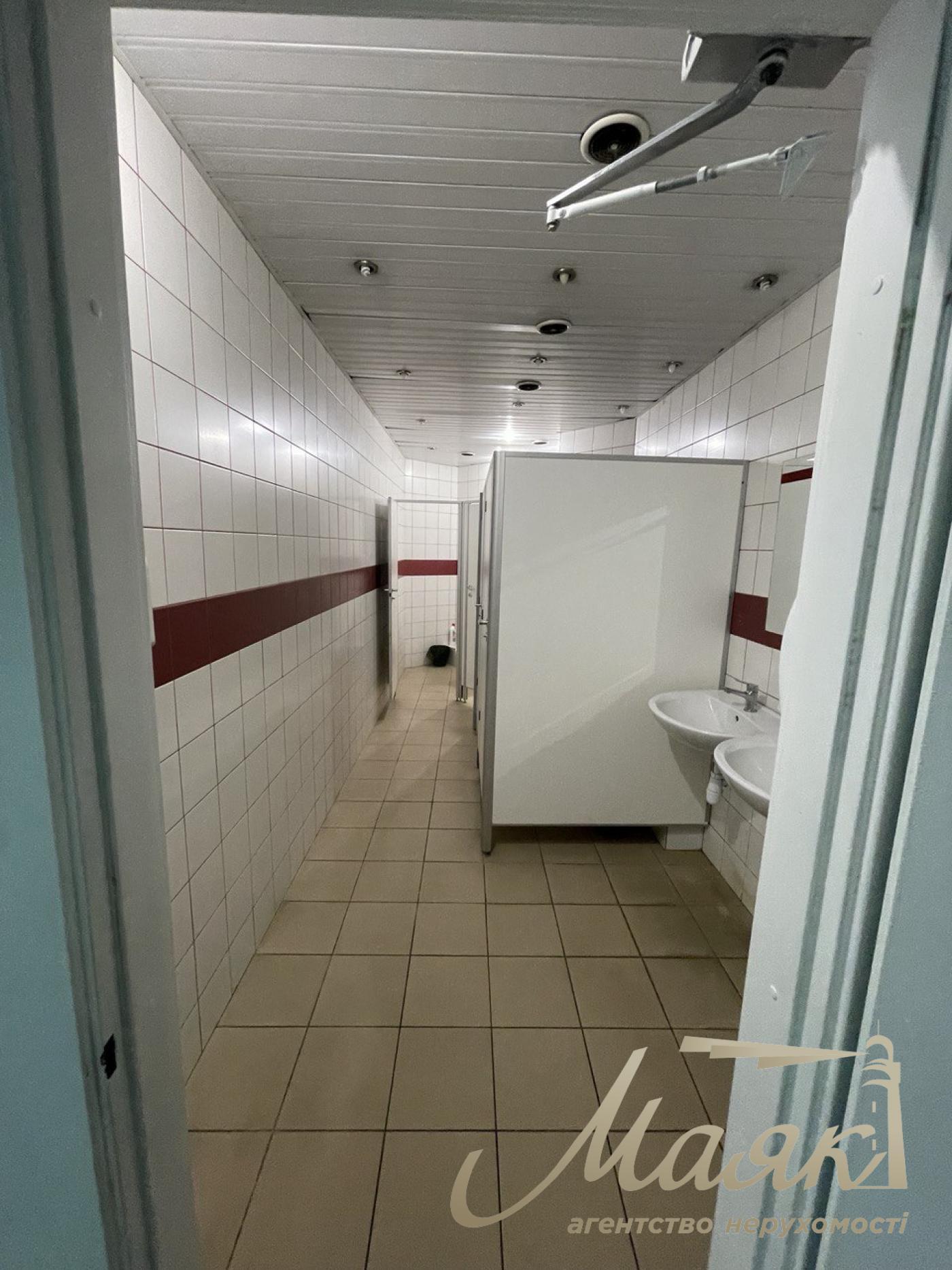 Аренда офисного помещения 320м2 возле метро Университет