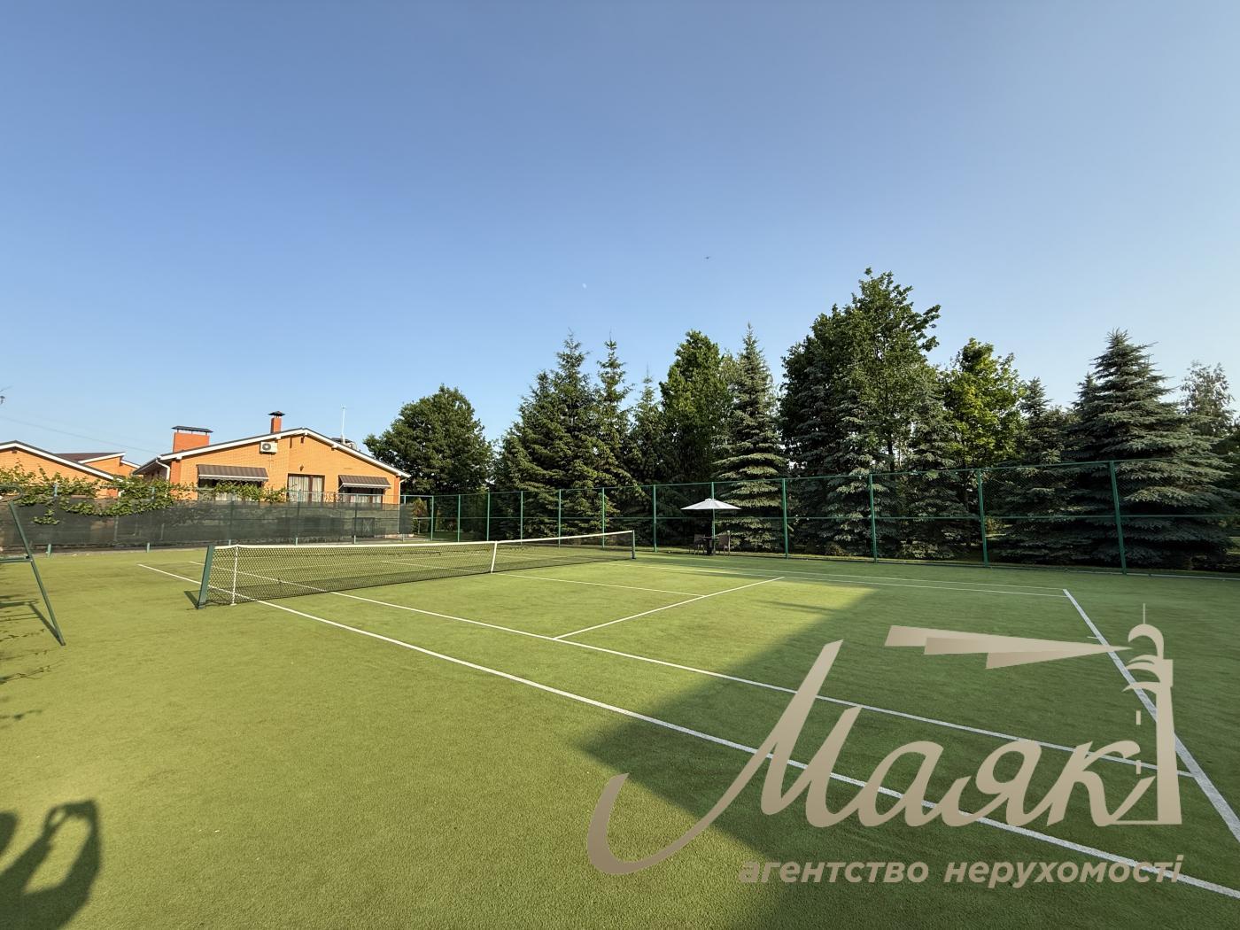 Оренда будинку 400 кв.м з тенісним кортом, великою зеленою територією | Бориспільський район| с.Гора