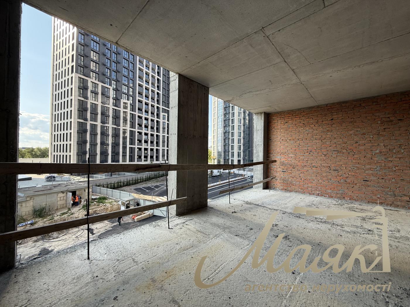 Apartment for sale 108 m2 in LCD Novopecherskie Lipki Dragomirova 7 turn