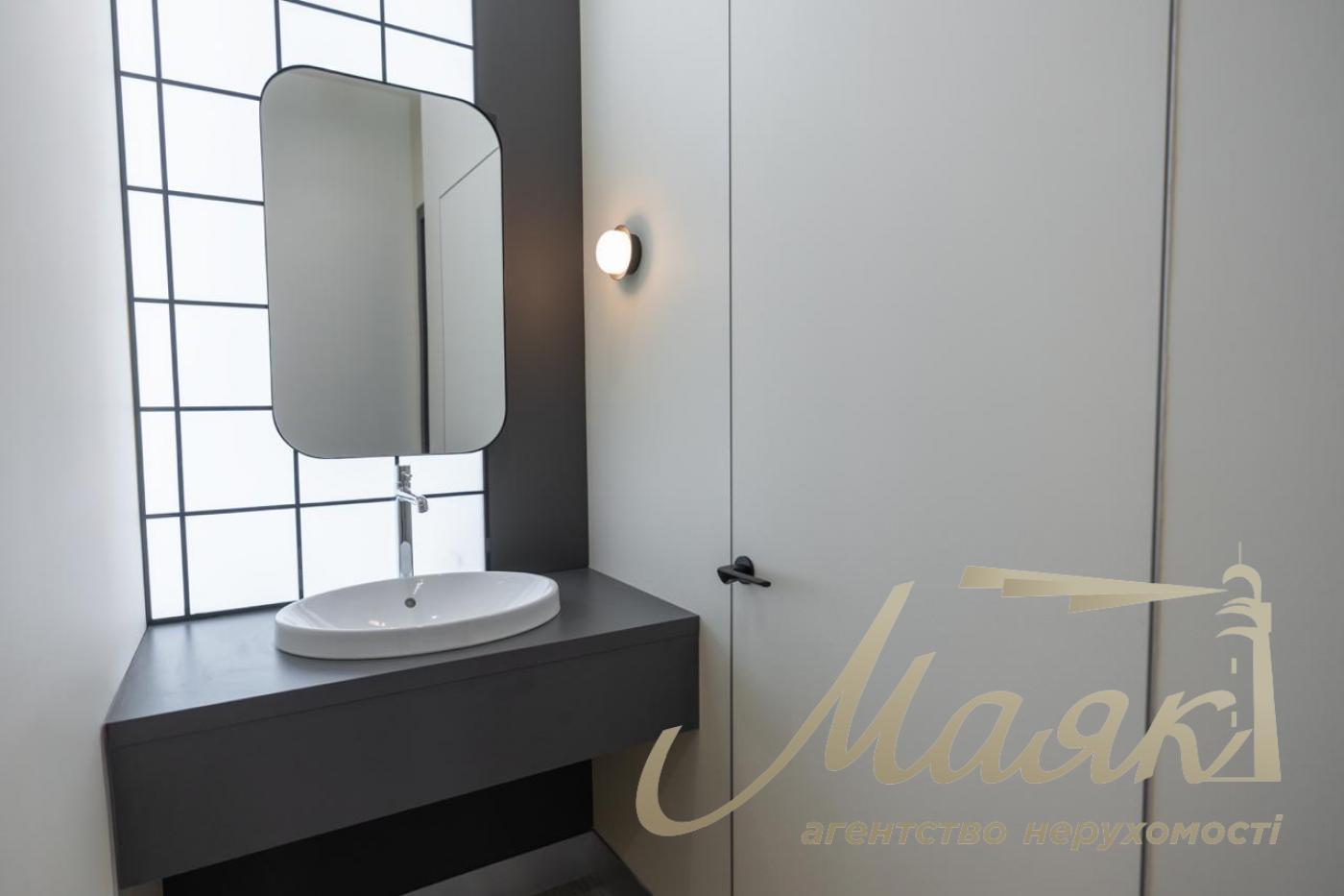 Office for rent in the center, Antonovicha str.