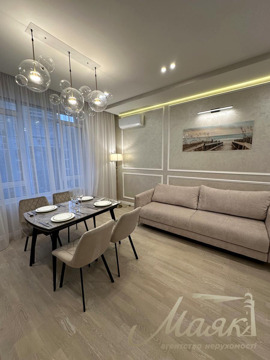 Продаж 3-х кімнатної квартири в ЖК Бульвар Фонтанів Саперне Поле вул., 5