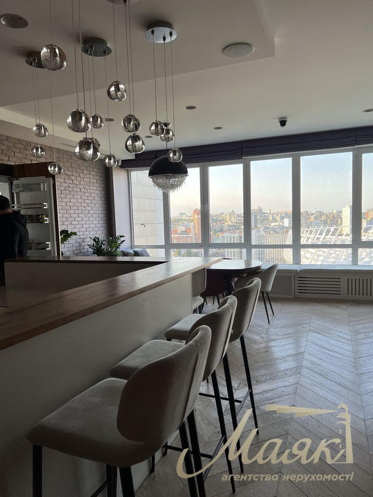 Оренда стильної видової квартири 230м у ЖК Chelsea Tower, Центр, Голосіївський район