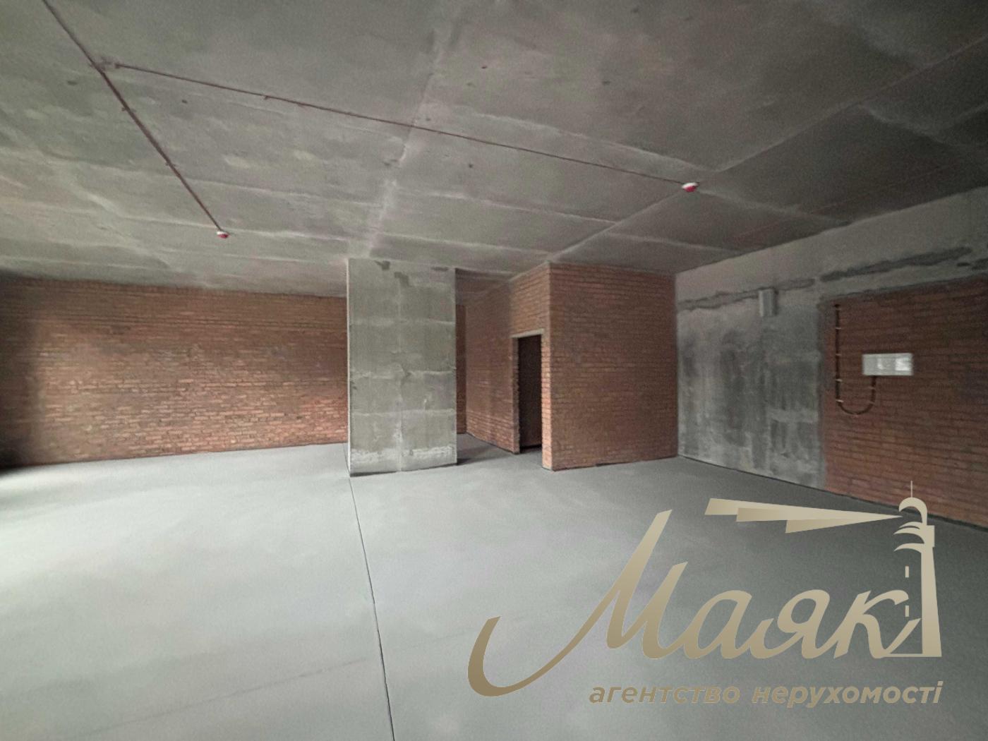 Оренда фасадного приміщення 155м2 у ЖК TRIIINITY, вул. Барбюса Анрі