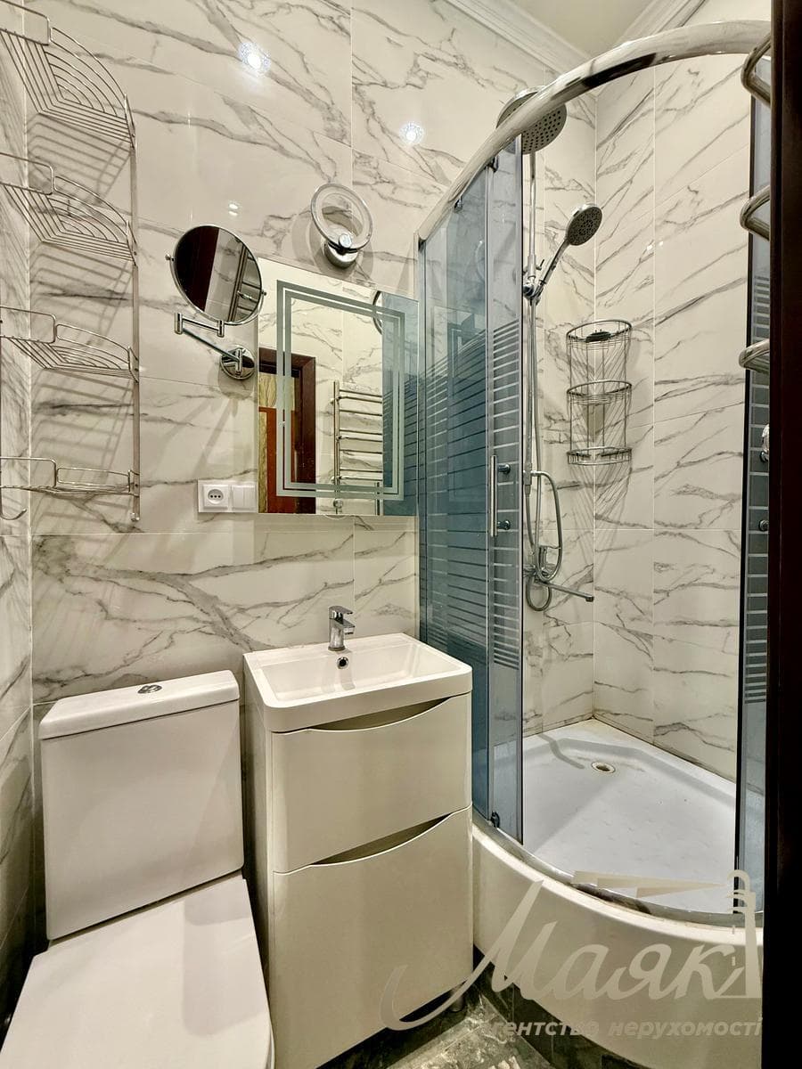 Оренда 3-кімнатної квартири площею 73 м² на вул. Саксаганського, 131-А, станція метро «Університет»