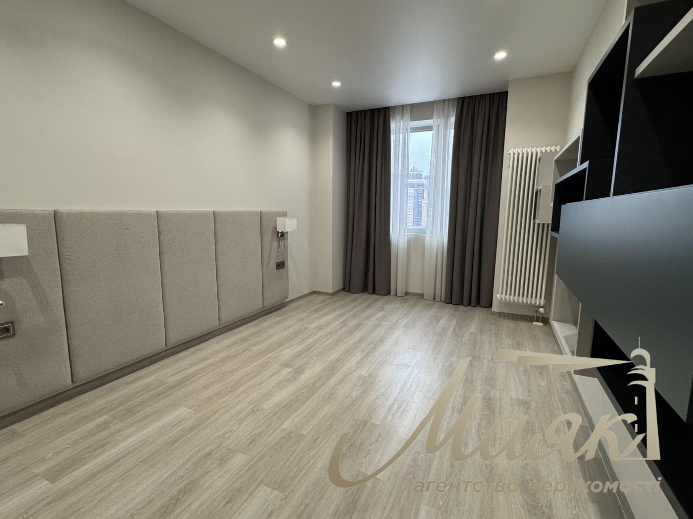 4-room apartment for rent on Antonovych Street, Atlantic Residence Center, Holosiivskyi District—Pets Allowed