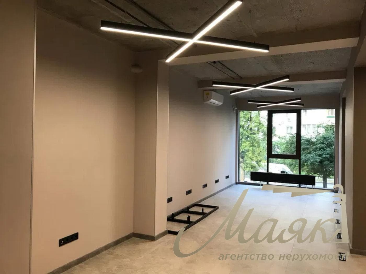 170 m² office space for rent in the Cardinal residential complex, Pechersky District.
