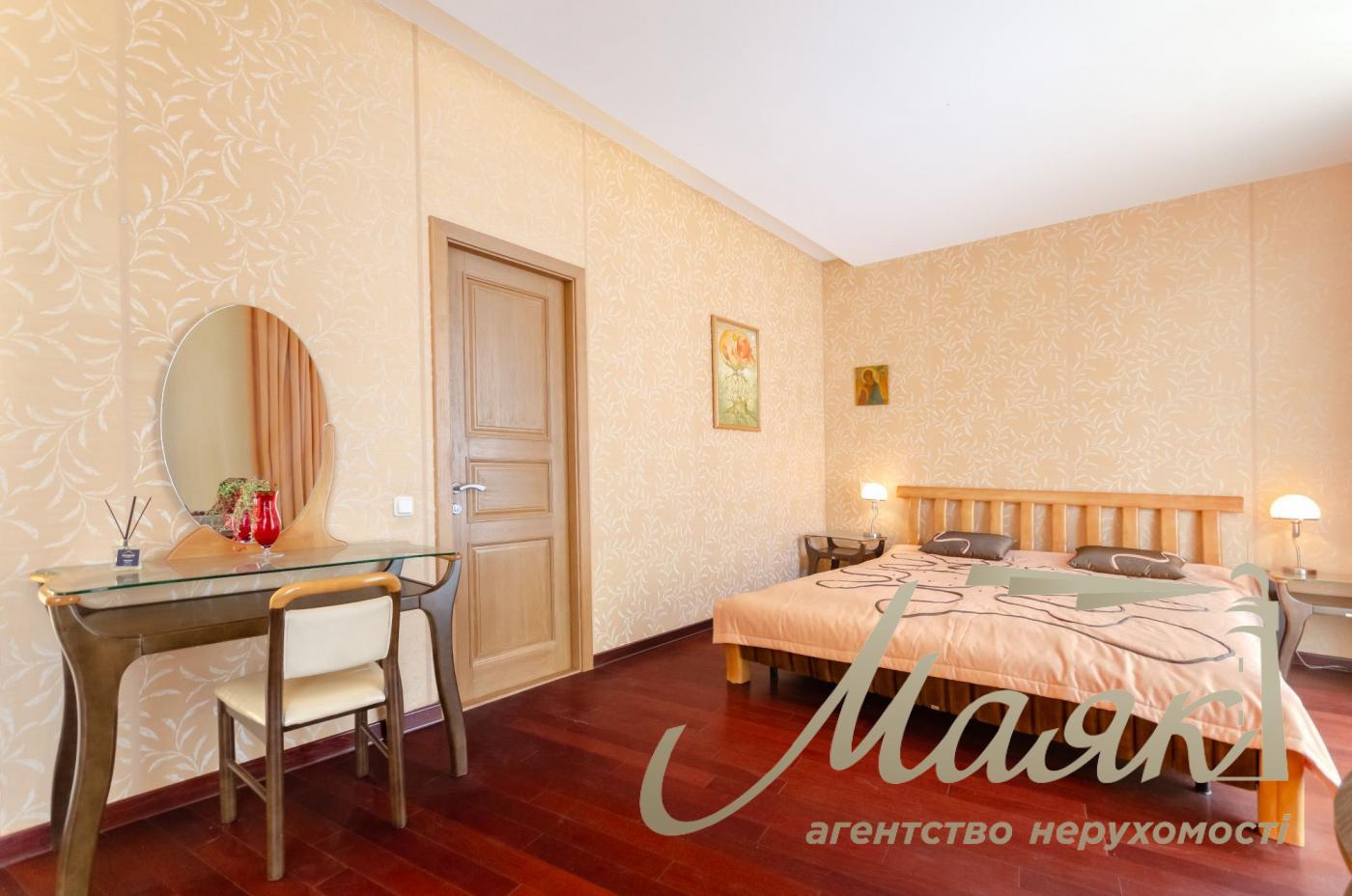 Оренда будинку в центрі Києва, Печерський район, вул. Чигоріна,