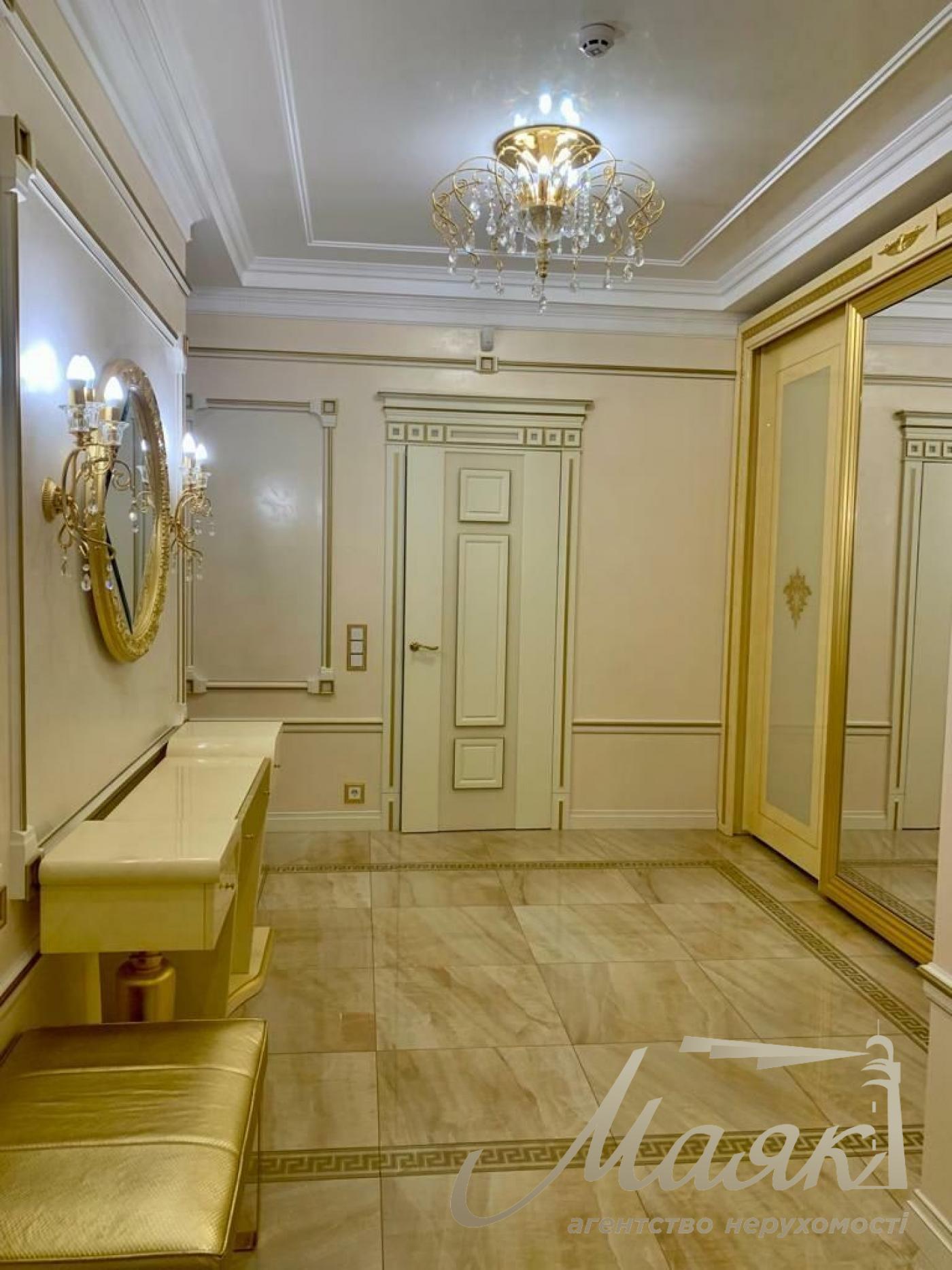 Продаж 4к квартири бульвар Лесі Українки, Печерськ