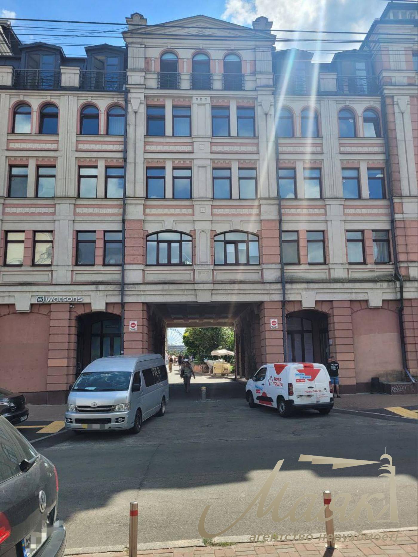 Office for rent 340m2 on Podol, Spasskaya street, 5, Kiev