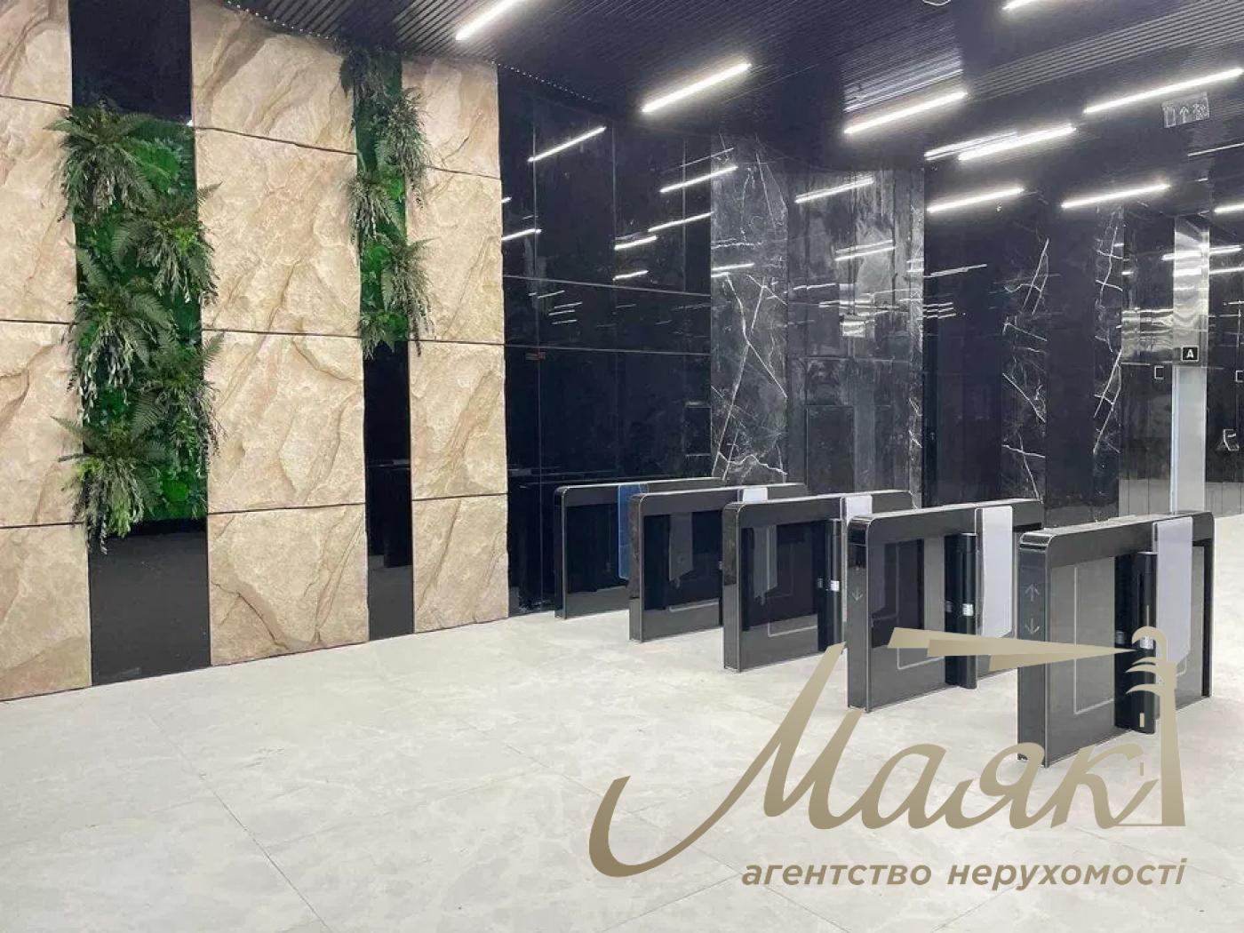 Аренда офисов в БЦ Градиент, ул.Короленковская, 4