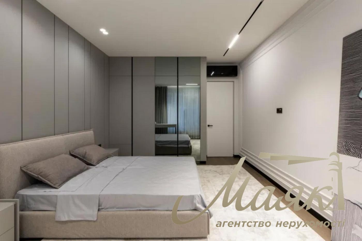 Продажа 3к квартиры 114 м2, ЖК Бульвар фонтанов, Печерск, Киев