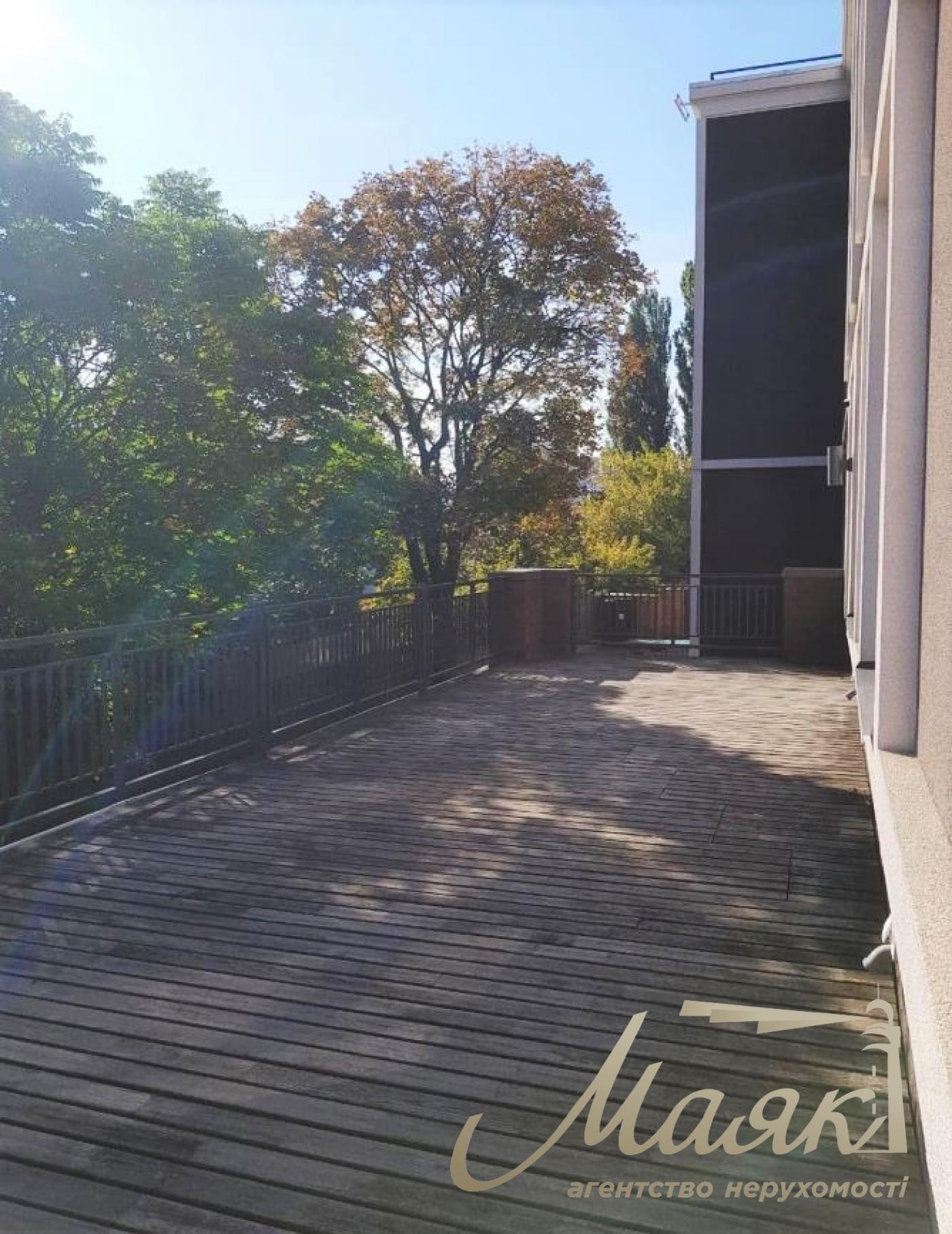 Аренда офиса 648 м2 в БЦ на Дорогожичах, возле метро