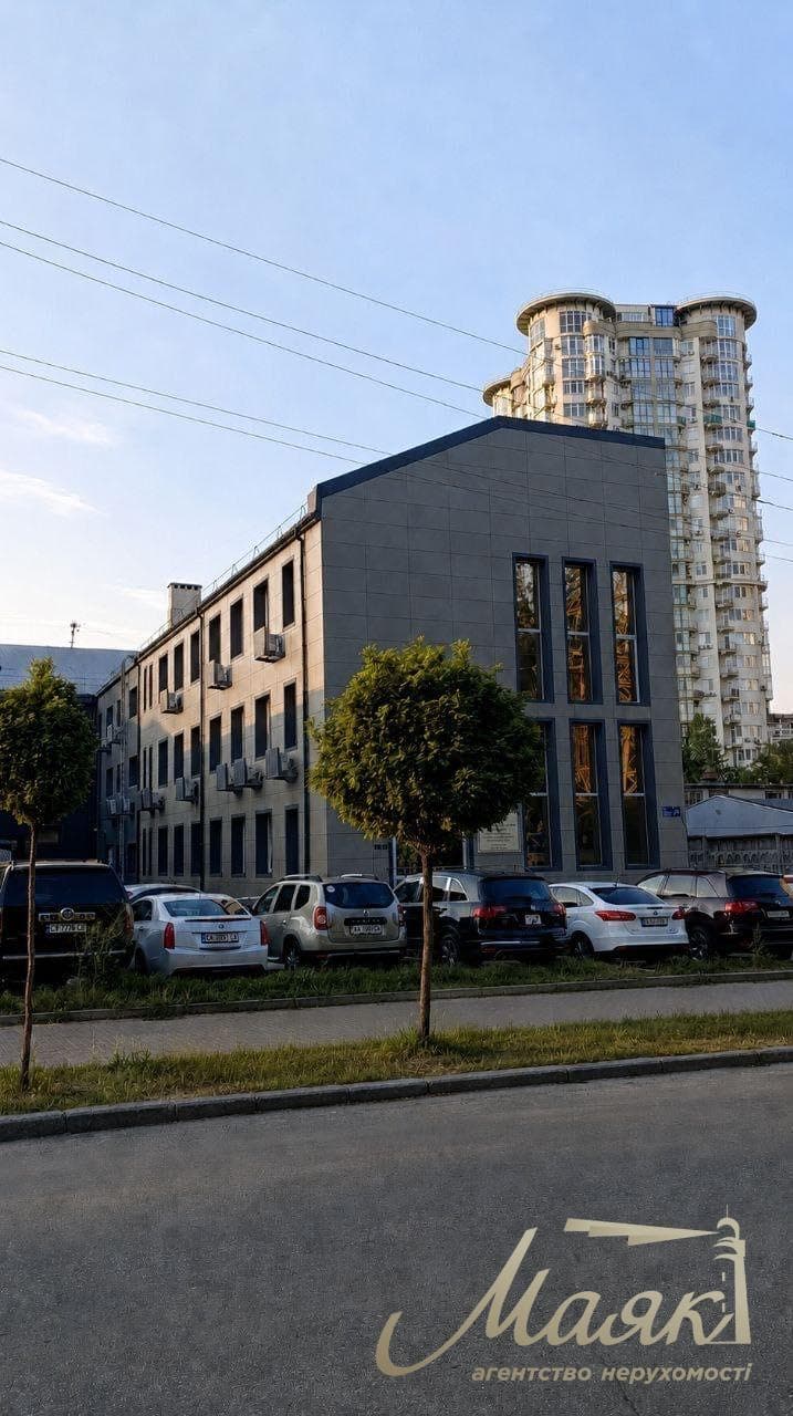 Продаж земельної ділянки (930 м²) за адресою: вул. Г. Шаповала, 10, Солом'янський район