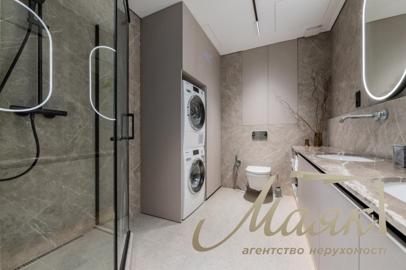 Продаж 3-кімнатної квартири 103м2 у ЖК "Новопечерські Липки", Драгомирова/Верхогляда 17Б, Печерськ, дизайнерський ремонт