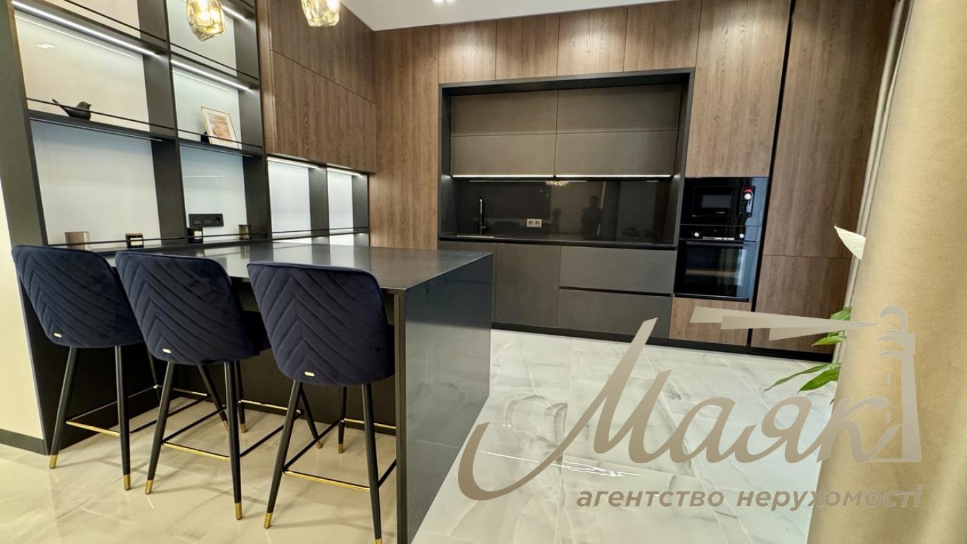 Продажа 3к квартиры 114 м2, ЖК Бульвар фонтанов, Печерск, Киев