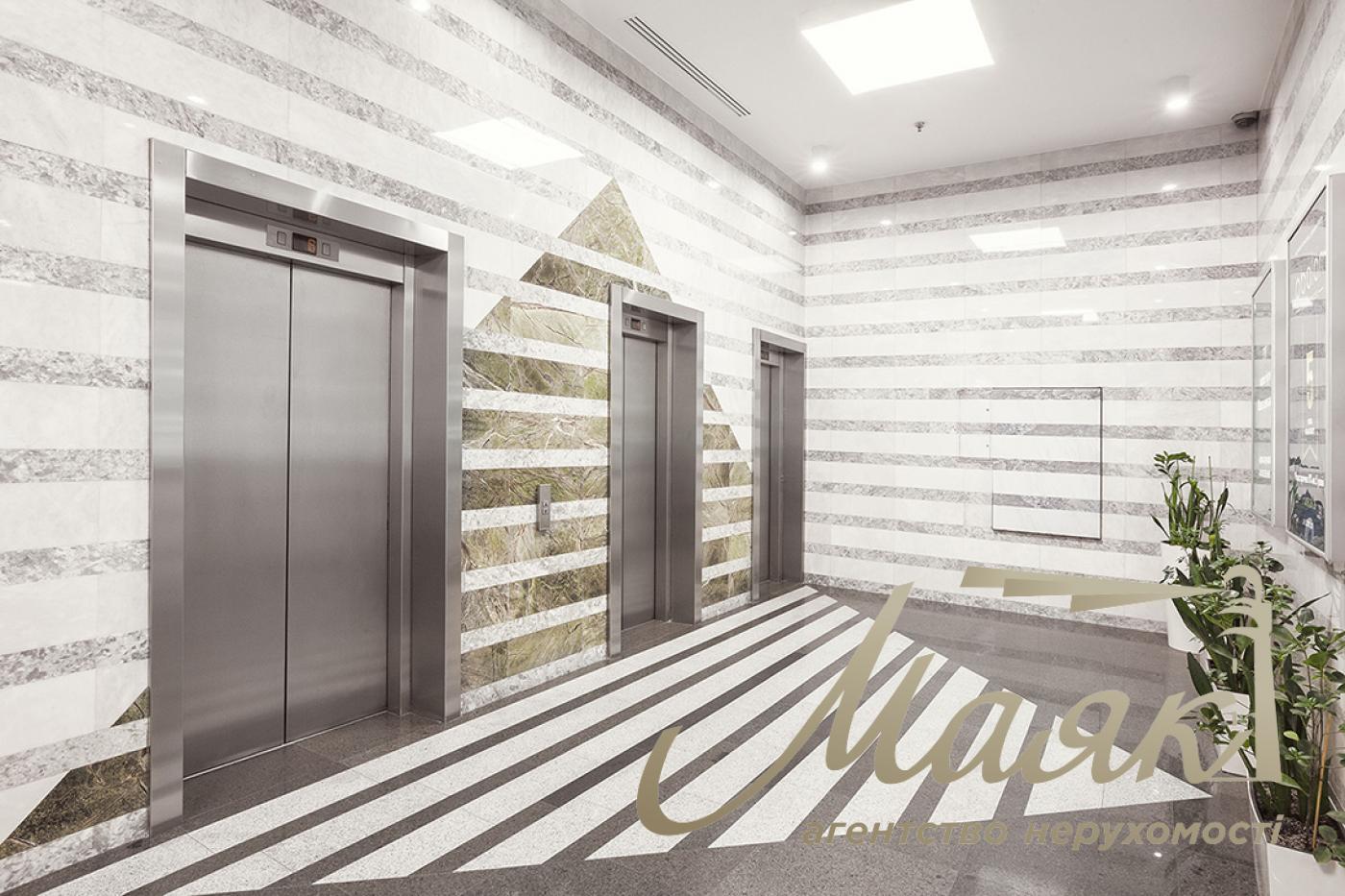 Оренда офісу 726м2 в БЦ Євразія, по вул.Жилянська 78, Центр.