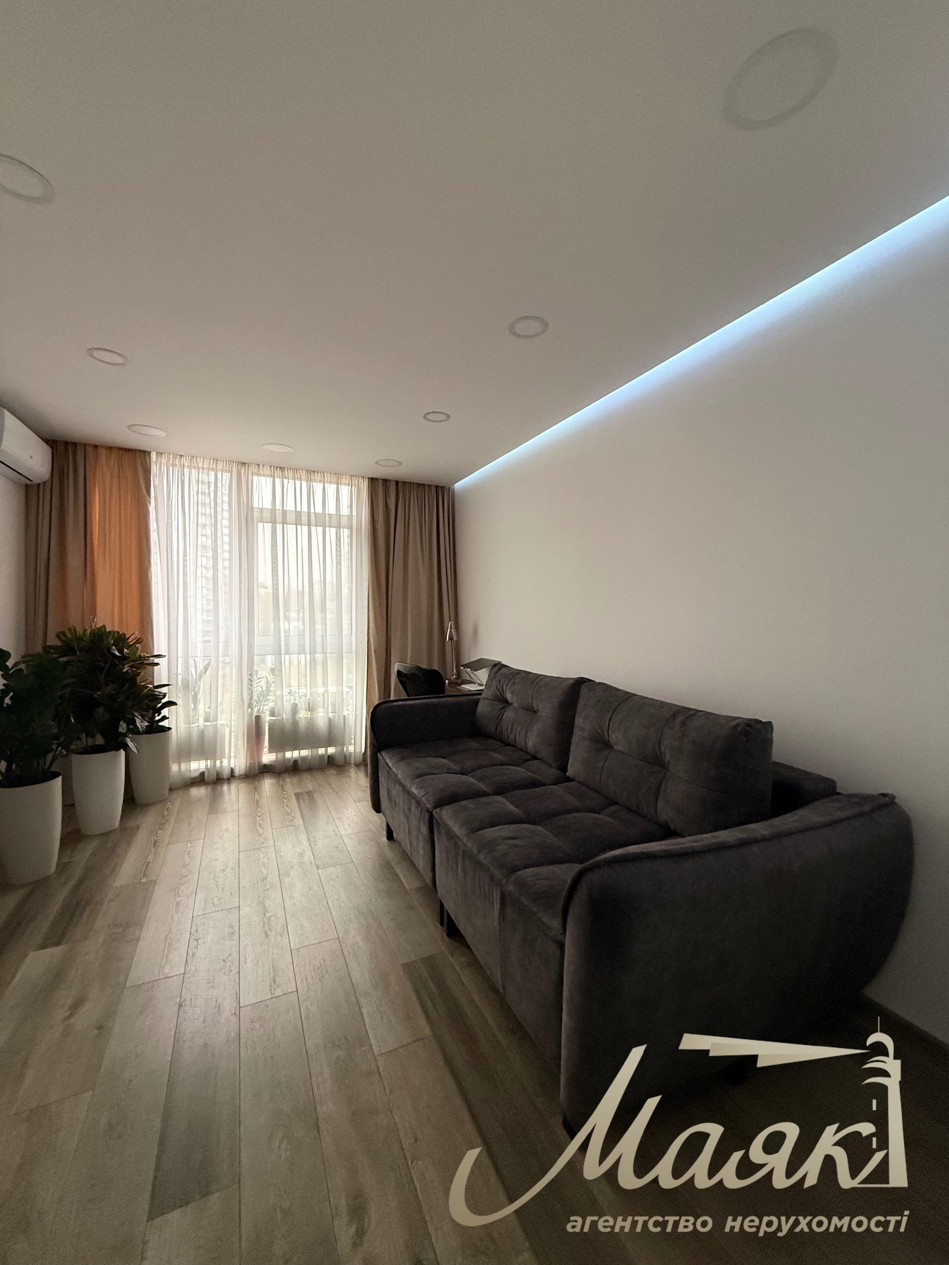 Продажа 3к. квартиры в ЖК Французкий квартал 2, ул. Маккейна, Печерский район