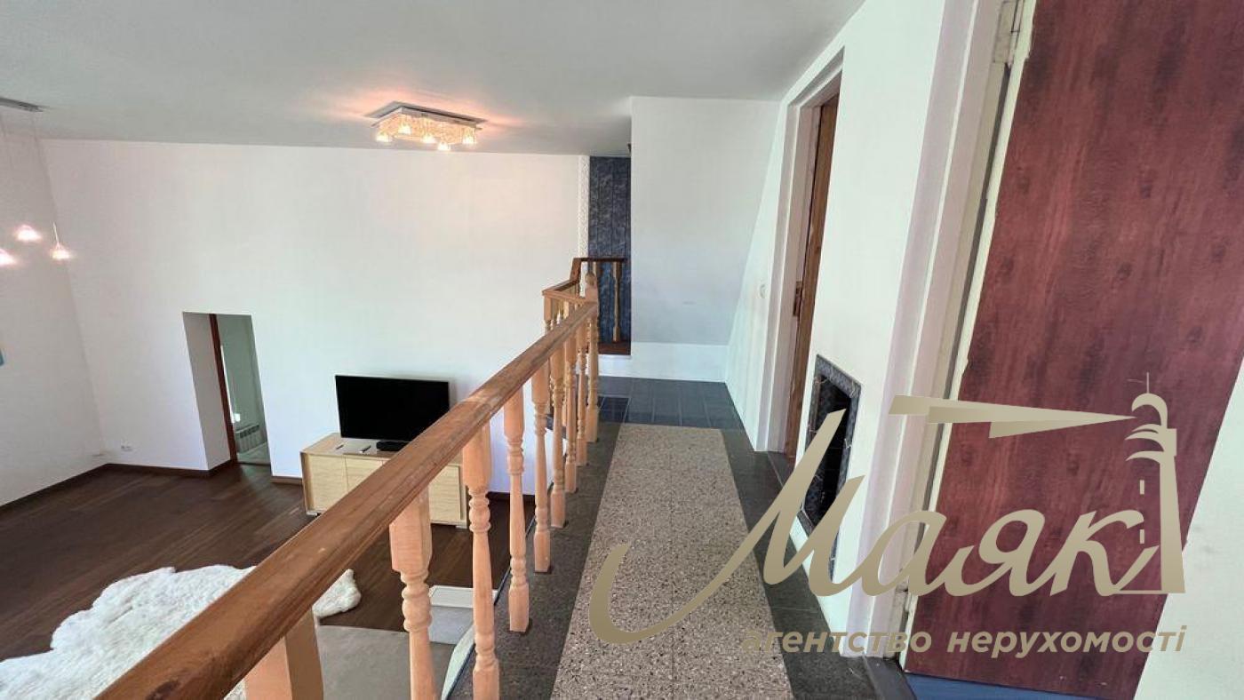 Продаж 2х-поверхового будинку 223м2 в с.Козин, вул. Старокиївська, 23.2 сотки землі, Обухівський район, Київська область