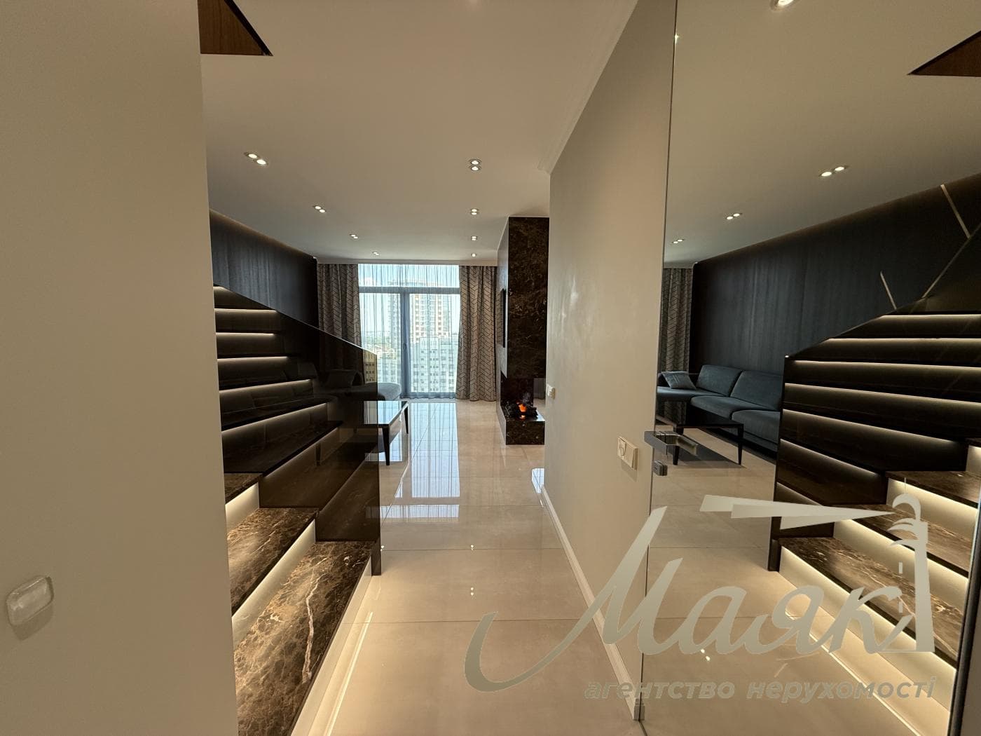 100-square-meter penthouse for rent in the Podvysotsky residential complex, Podvysotsky Street