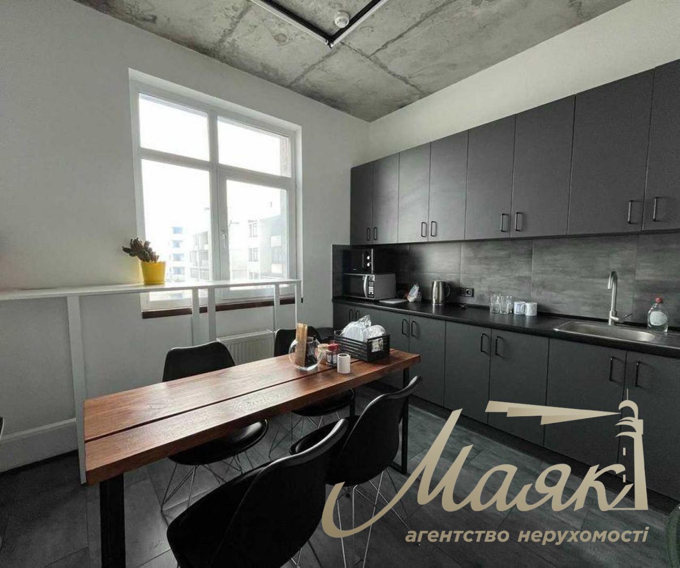 Аренда офиса 327 м.кв. Панорама на Печерске, ул. Коновальца