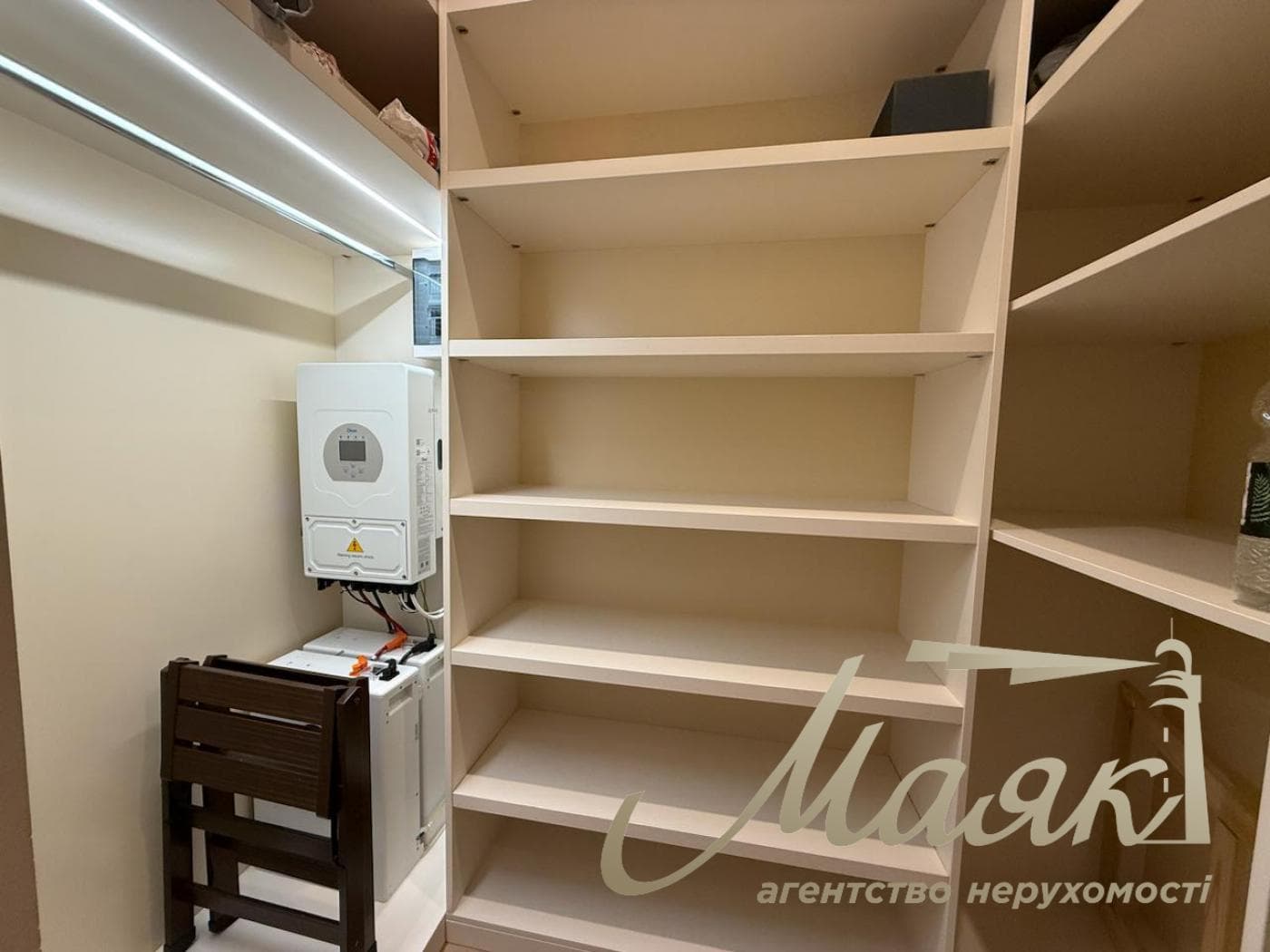 3-room apartment for rent in the "French Quarter 2" residential complex, 3a McCain Street, Pechersk
