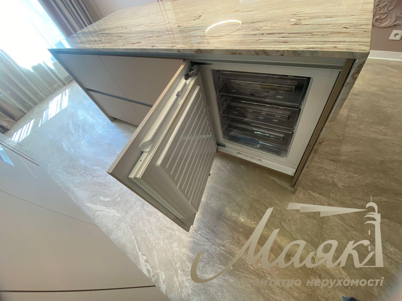 Продажа 4-х комнатной квартиры в ЖК Новопечерская Вежа