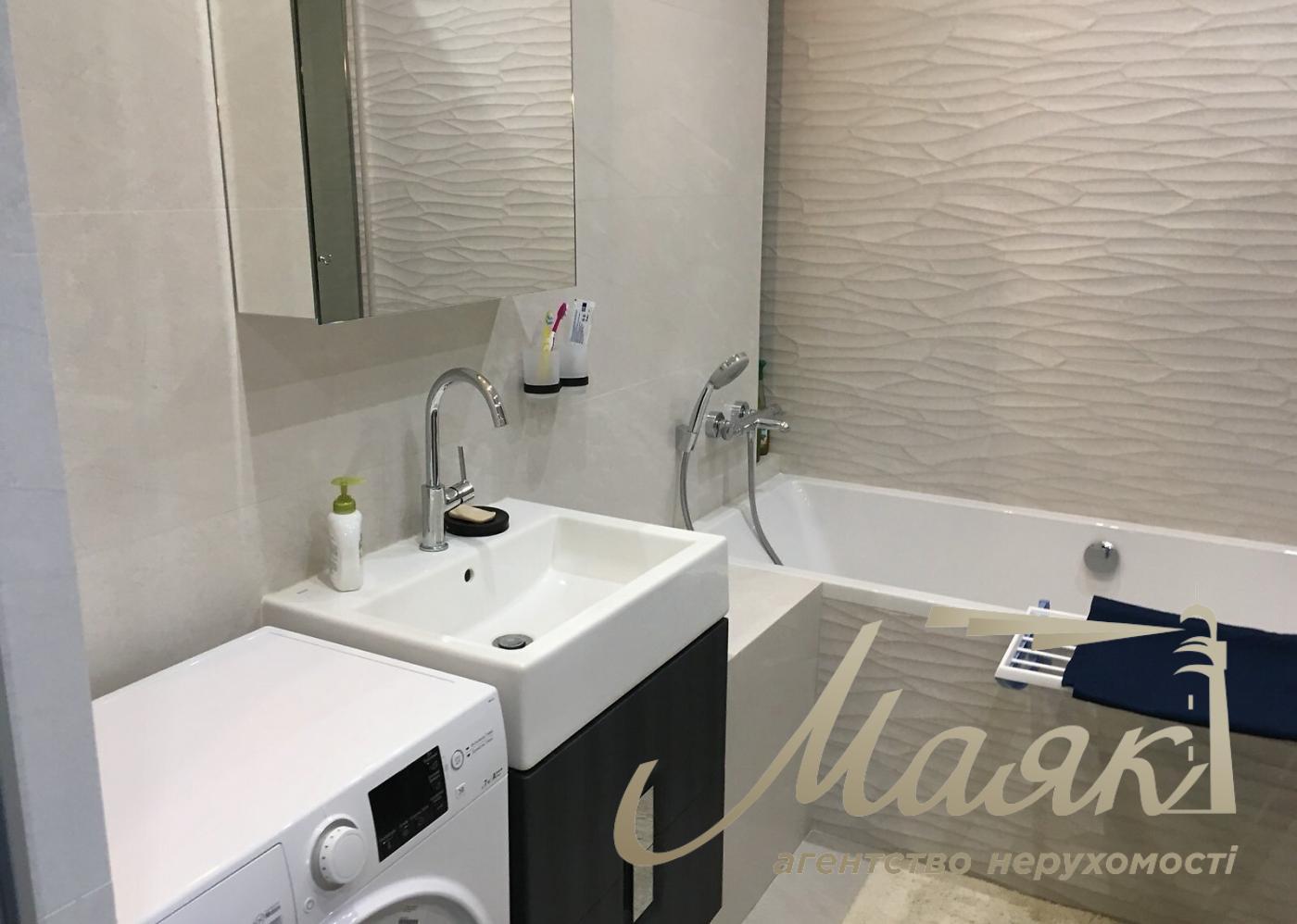 Оренда 1-кімнатної квартири 100м2 ЖК узвіз Кловський 7а Печерський район