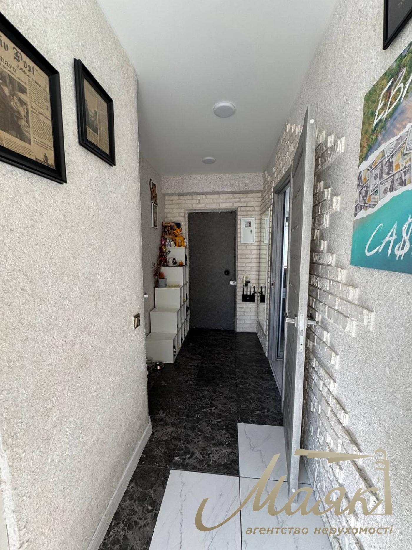 Продаж 1 кімнатної квартири по вул. Набережно-Корчуватська, Голосіївський район.