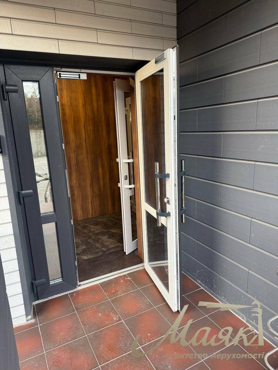 Rent a facade room in WestHouse Residential Complex 67m2, Demeevskaya metro station