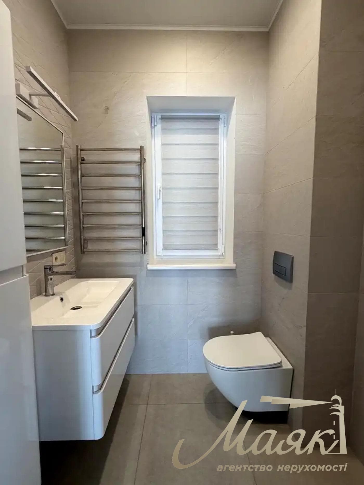 Оренда 2-поверхового будинку площею 190 м², село Нові Безрадичі