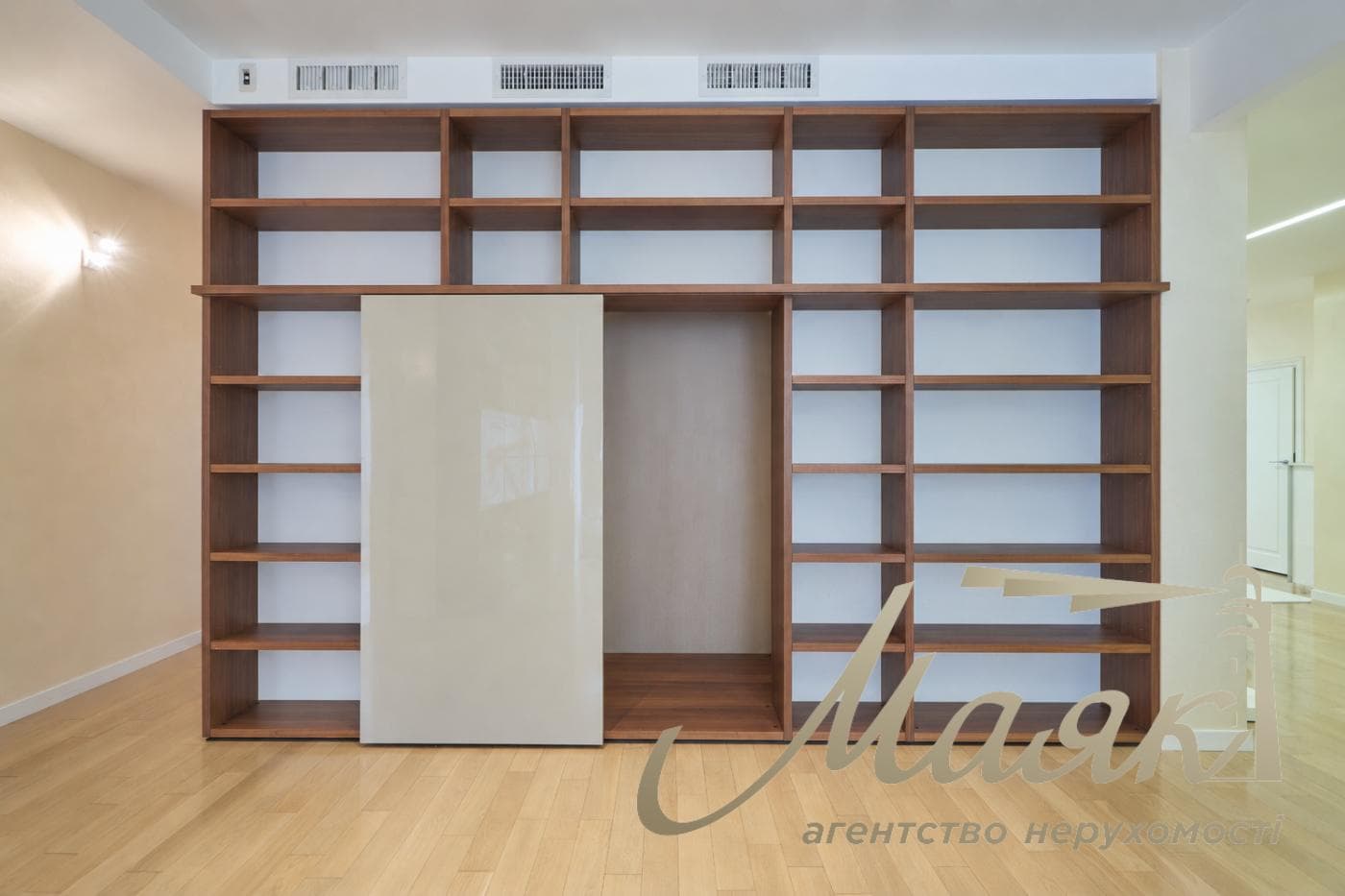 5-room family apartment for sale in the upscale Novopecherskie Lipki residential complex, Andriy Verkholyad/Dragomirov Street, Pechersk, Kyiv