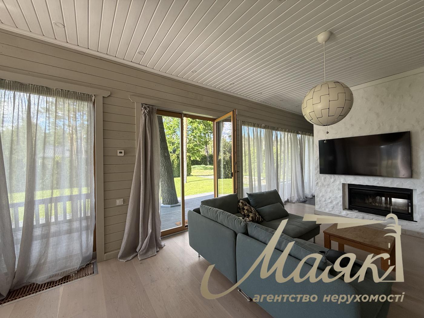 Оренда затишного будинку 280м2 з видом на озеро в Конча-Заспі, Хутір Мрігі.