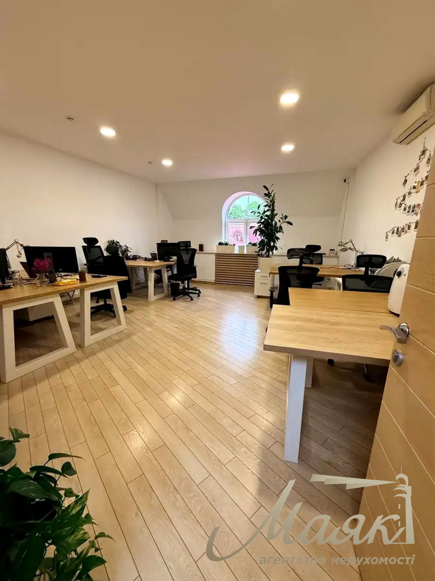 Office space for rent: 455 m² at 22 Rybalskaya St., Pechersk.