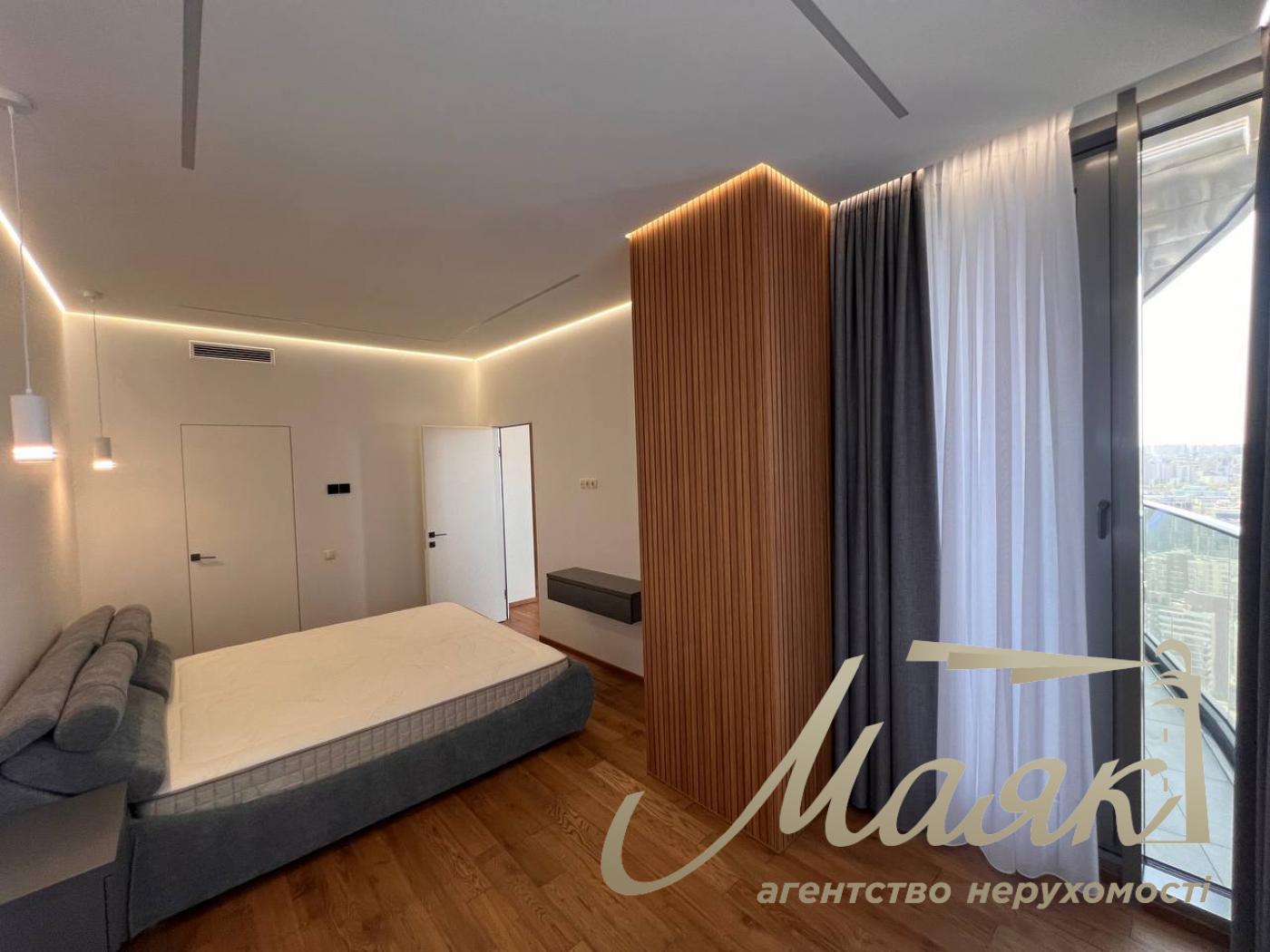 Sale of a 1-room apartment with a view, 63 m3 in the Taryan Towers residential complex