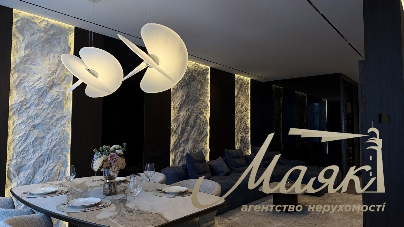 Продаж квартири 118м2 в ЖК Новопечерськие липки, ул. Андрея Верхогляда 15Б. (Михайла Драгомирова)